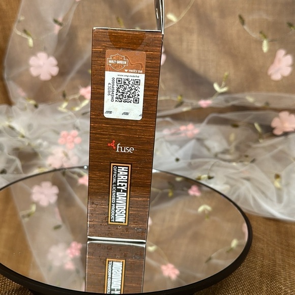 Harley Davidson New in Box 2 Port USB 12v Charger - Picture 2 of 8